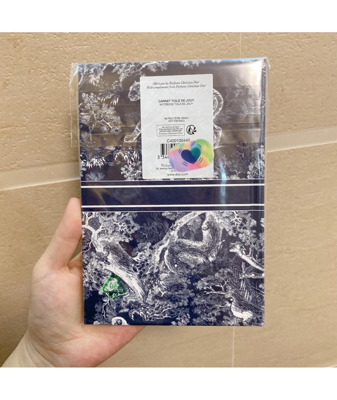 CHRISTIAN DIOR Книга, фото 3