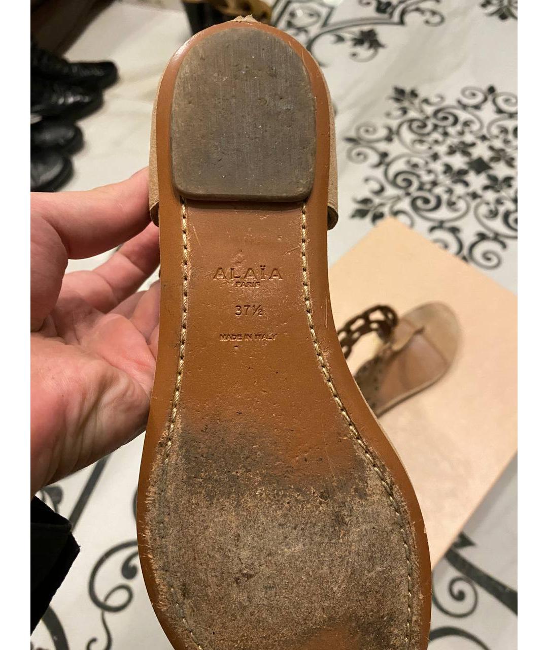 ALAIA Коричневые замшевые босоножки, фото 3