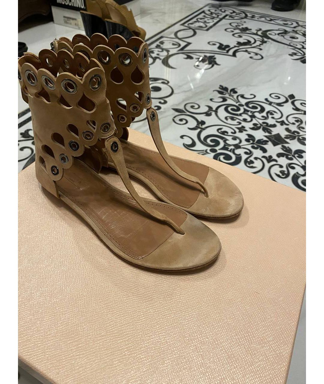 ALAIA Коричневые замшевые босоножки, фото 2