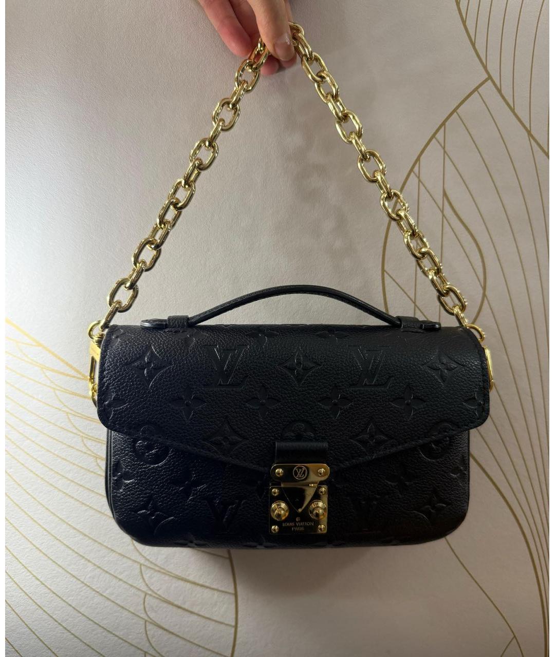 LOUIS VUITTON Черная кожаная сумка с короткими ручками, фото 9