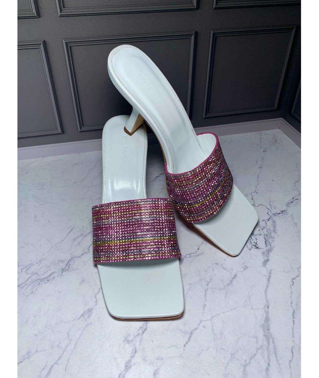 BY FAR Белые кожаные босоножки, фото 3