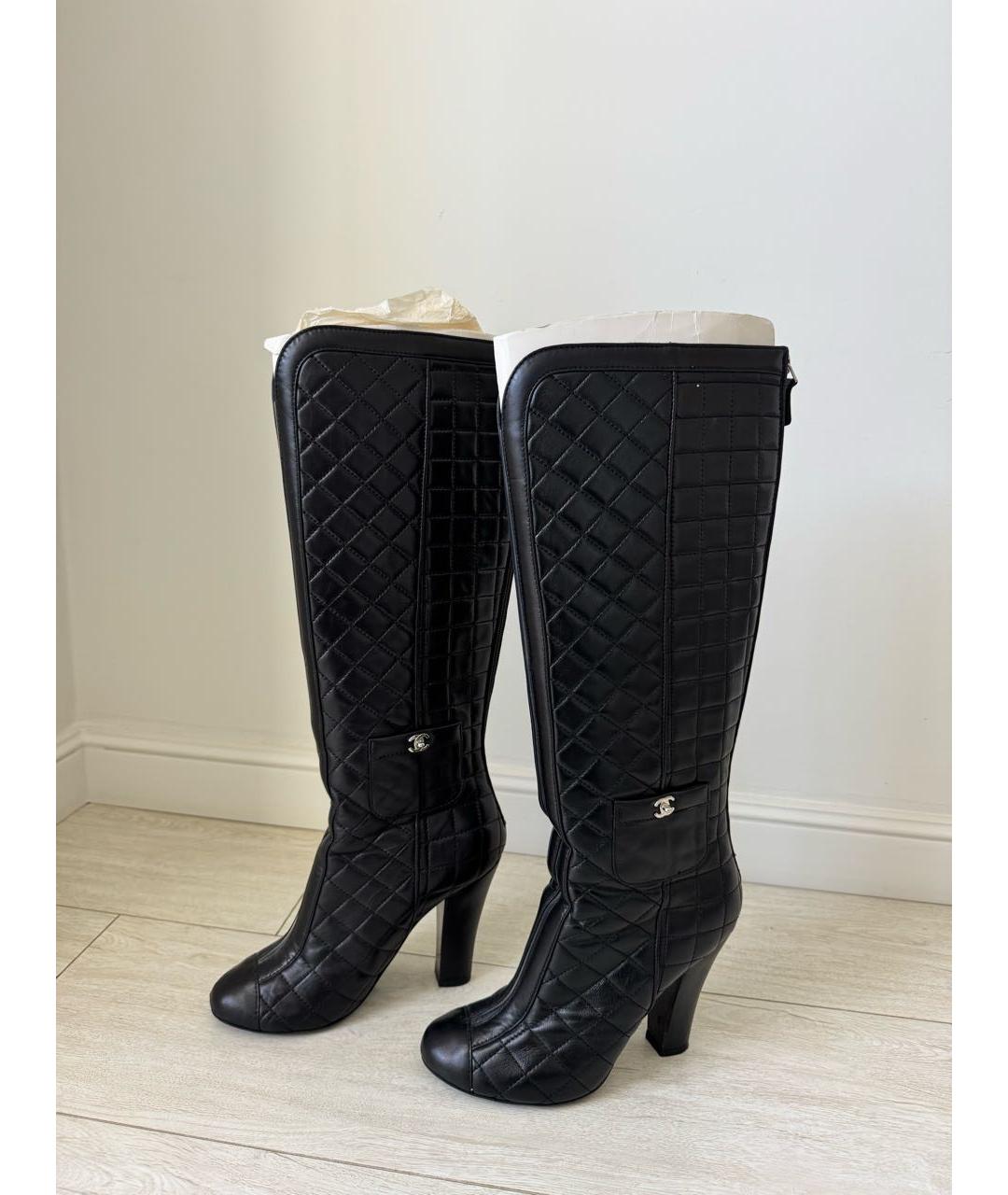 CHANEL Черные кожаные сапоги, фото 6