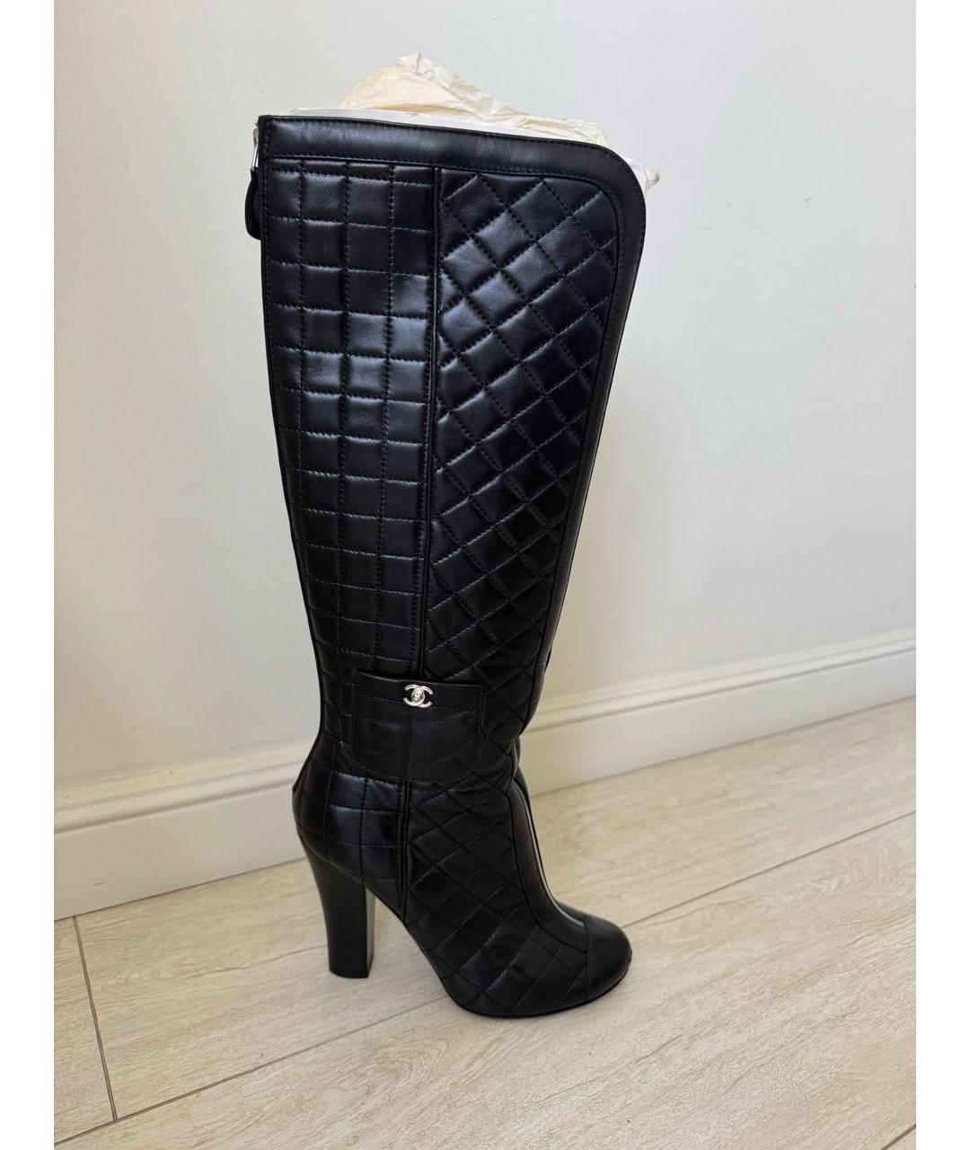 CHANEL Черные кожаные сапоги, фото 9