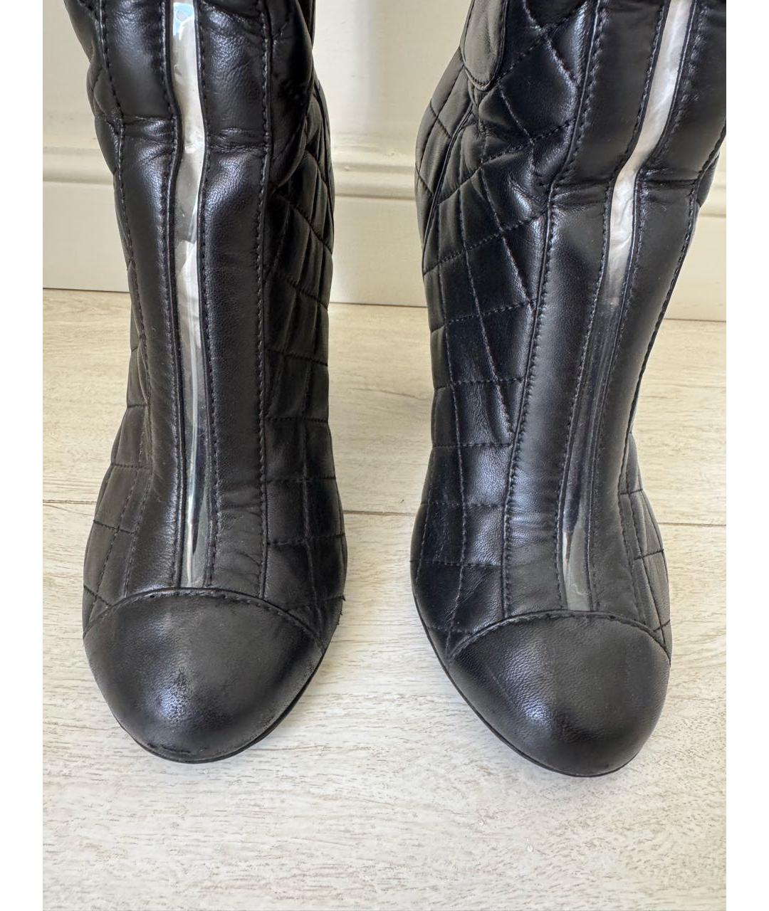 CHANEL Черные кожаные сапоги, фото 3
