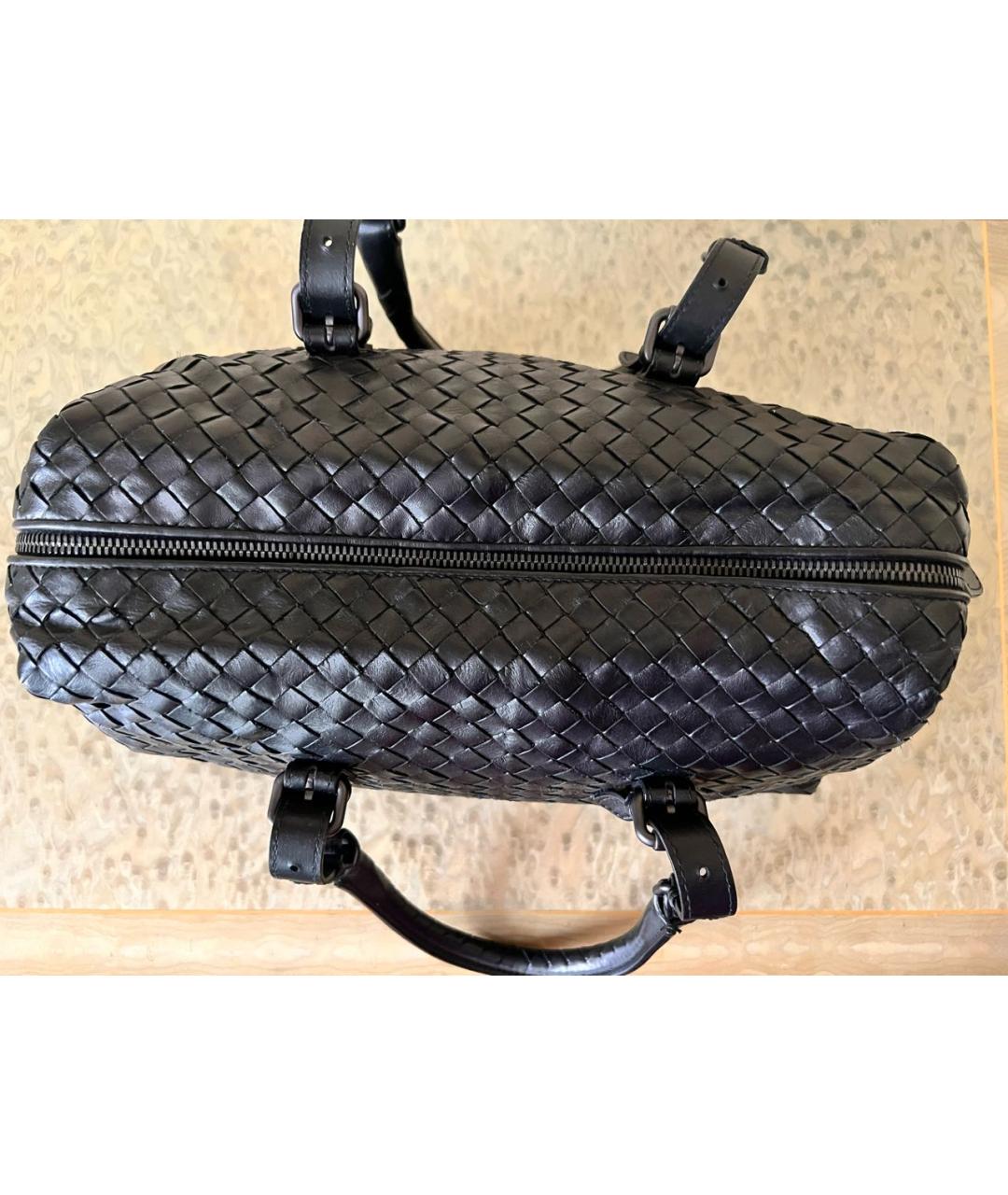 BOTTEGA VENETA Черная кожаная сумка с короткими ручками, фото 2