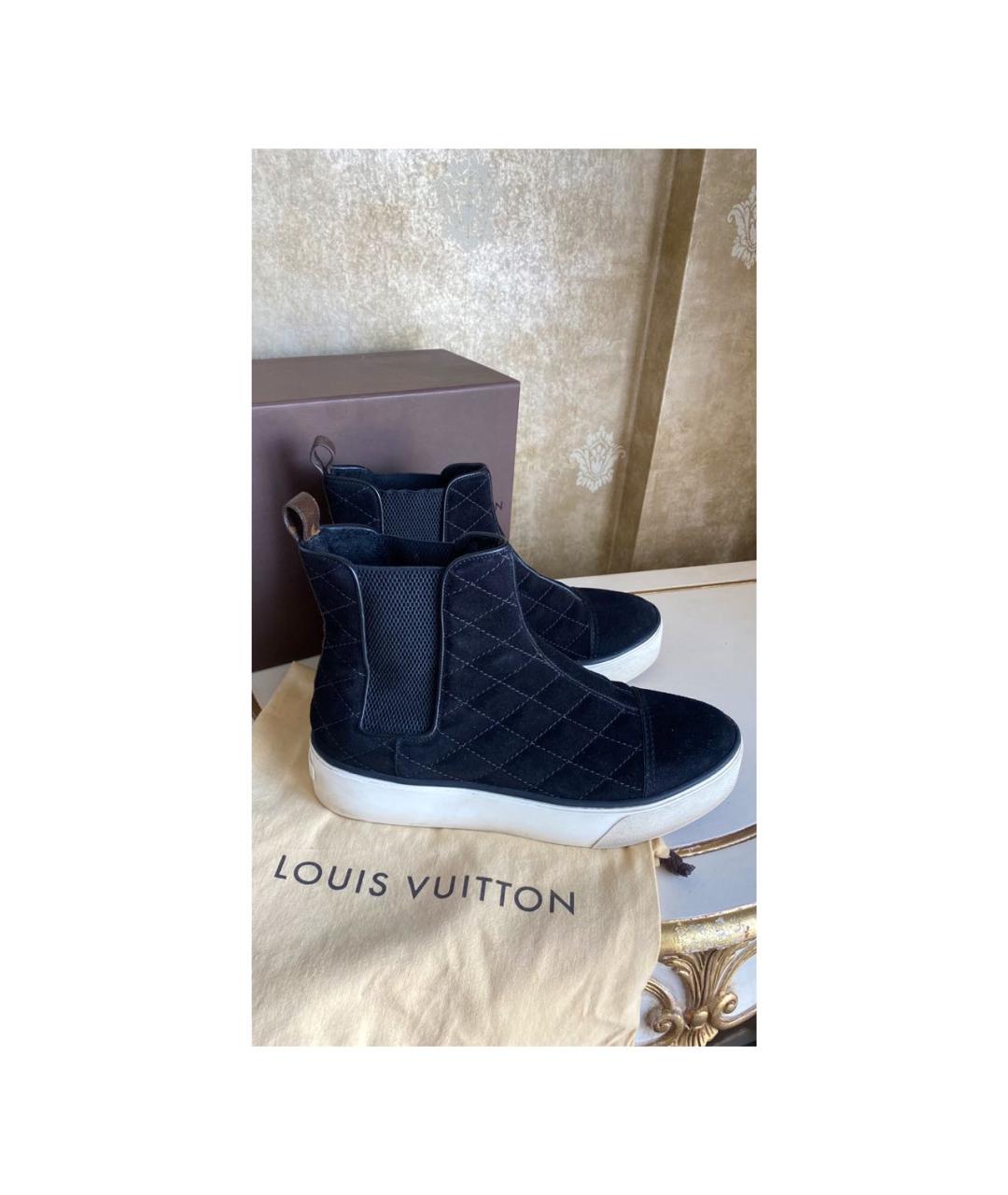 LOUIS VUITTON Черные замшевые ботинки, фото 8