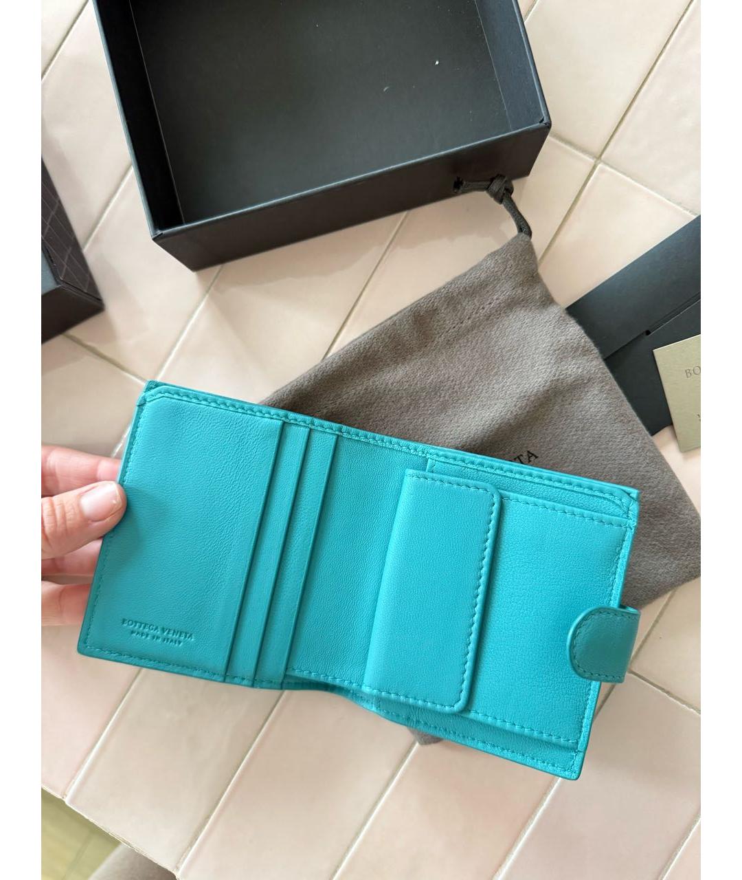 BOTTEGA VENETA Бирюзовый кожаный кошелек, фото 4