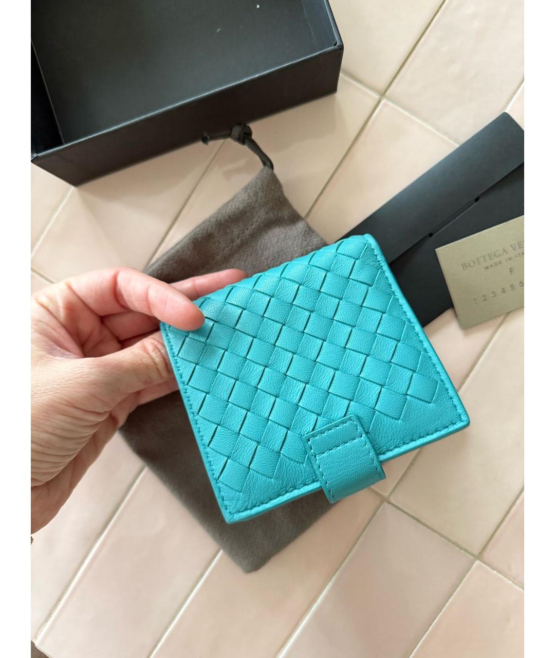 BOTTEGA VENETA Бирюзовый кожаный кошелек, фото 6