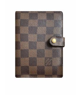 LOUIS VUITTON Обложка/футляр