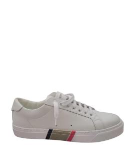 BURBERRY Низкие кроссовки / кеды