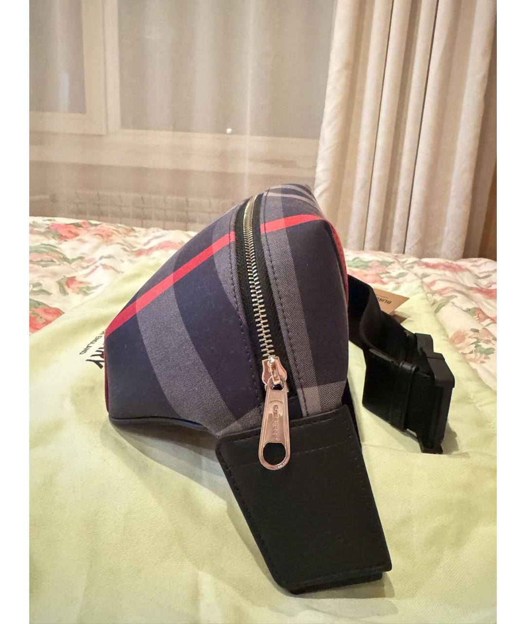 BURBERRY Темно-синяя тканевая поясная сумка, фото 3