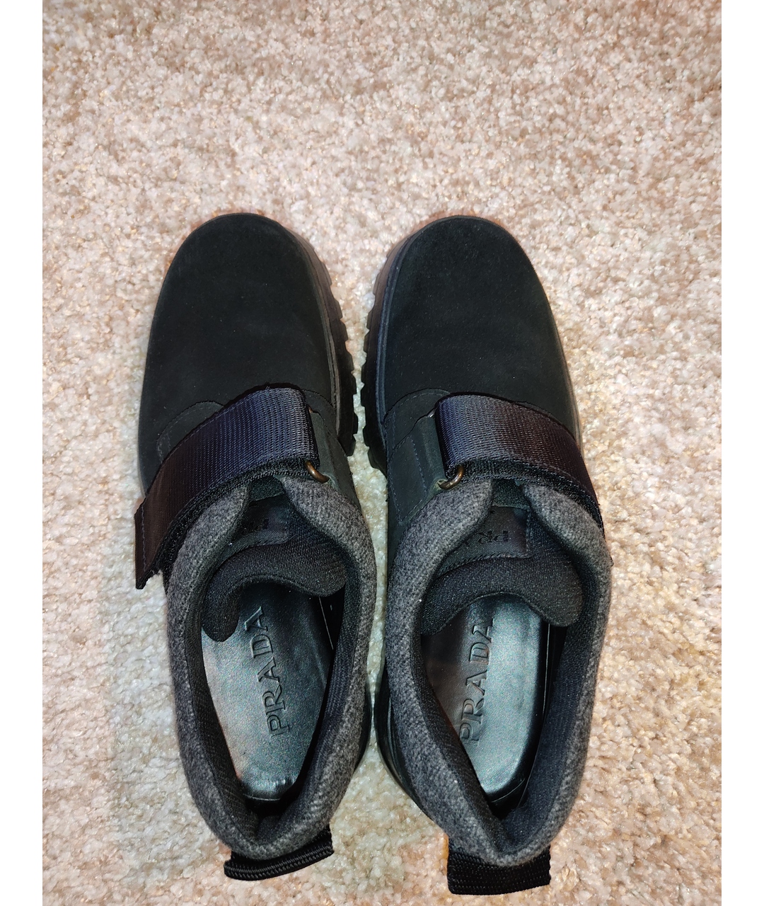 PRADA Черные замшевые низкие ботинки, фото 3