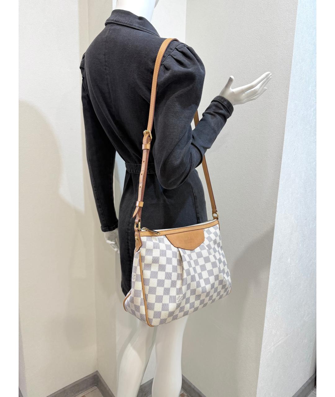 LOUIS VUITTON Белая кожаная сумка через плечо, фото 4