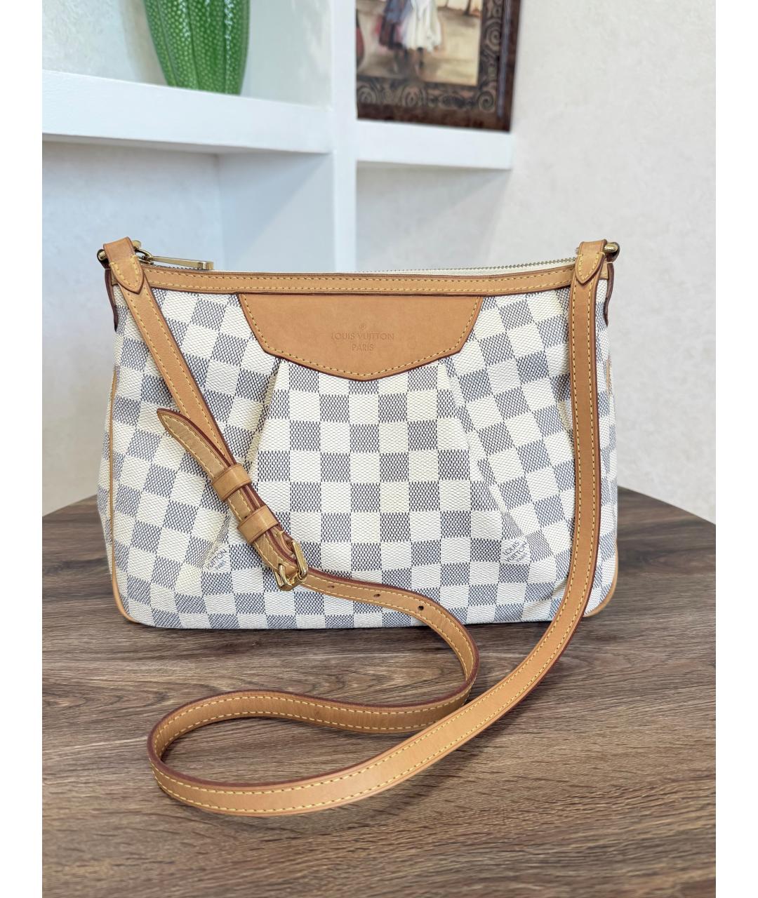 LOUIS VUITTON Белая кожаная сумка через плечо, фото 2