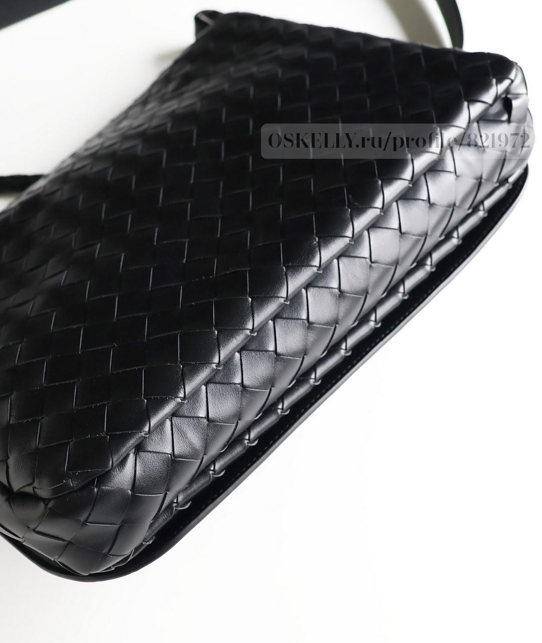 BOTTEGA VENETA Черная кожаная сумка на плечо, фото 5