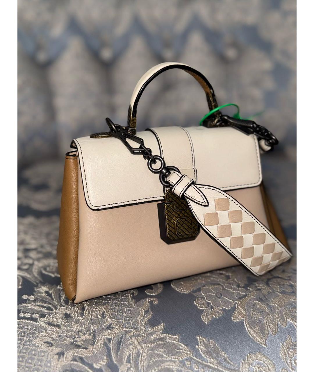 BOTTEGA VENETA Бежевая кожаная сумка с короткими ручками, фото 6