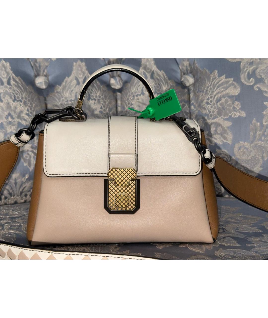 BOTTEGA VENETA Бежевая кожаная сумка с короткими ручками, фото 2