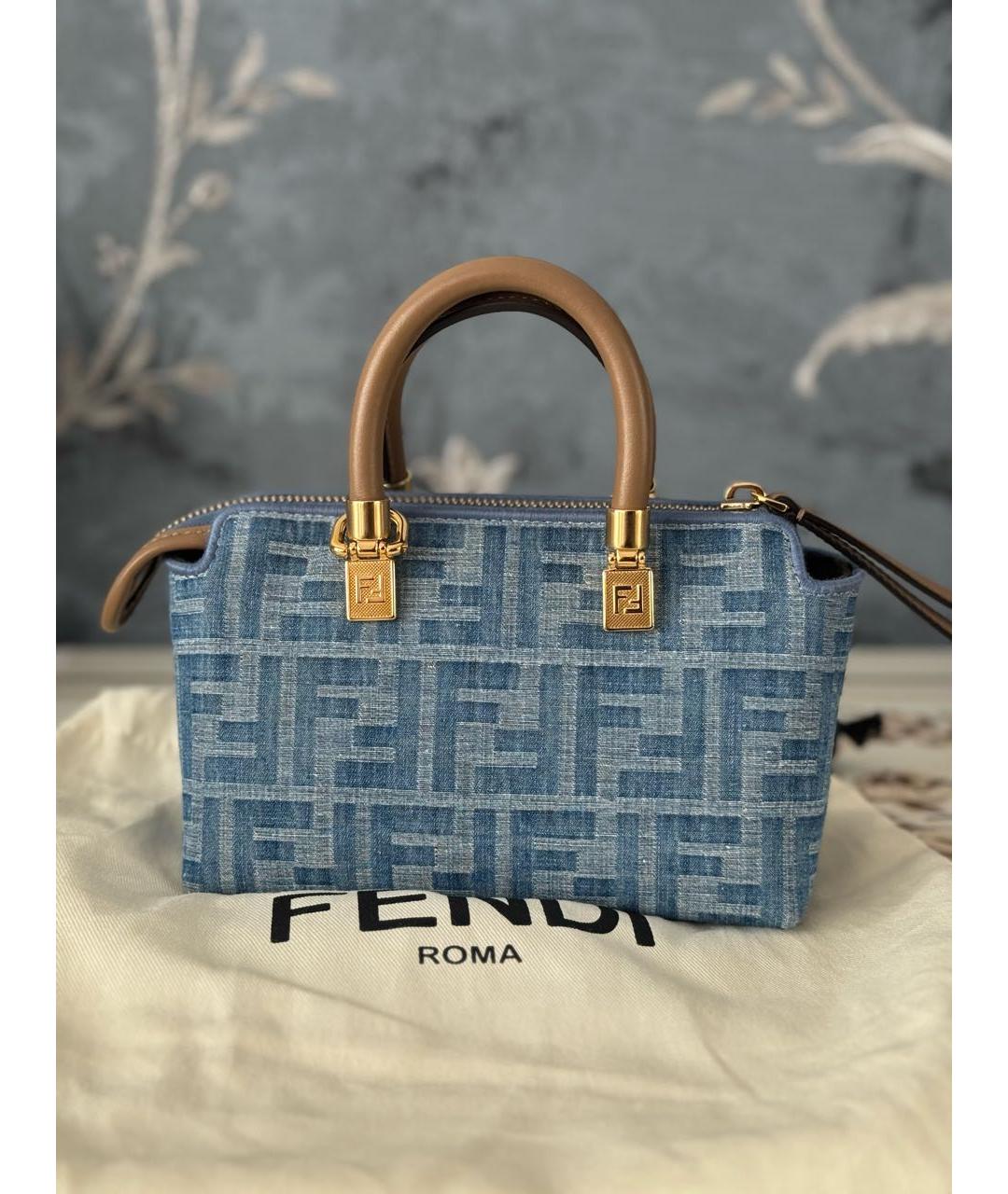 FENDI Голубая сумка с короткими ручками, фото 2