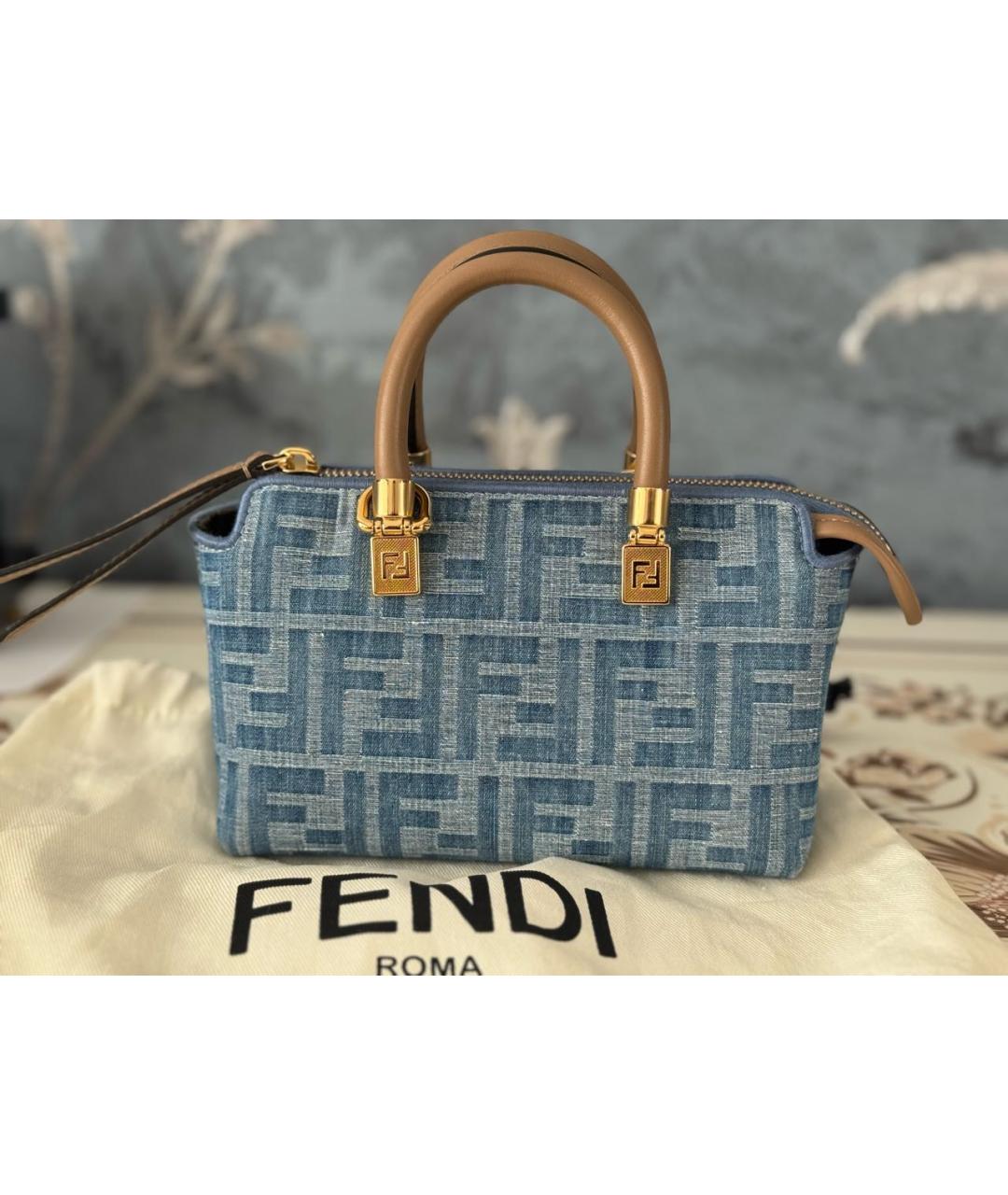 FENDI Голубая сумка с короткими ручками, фото 9