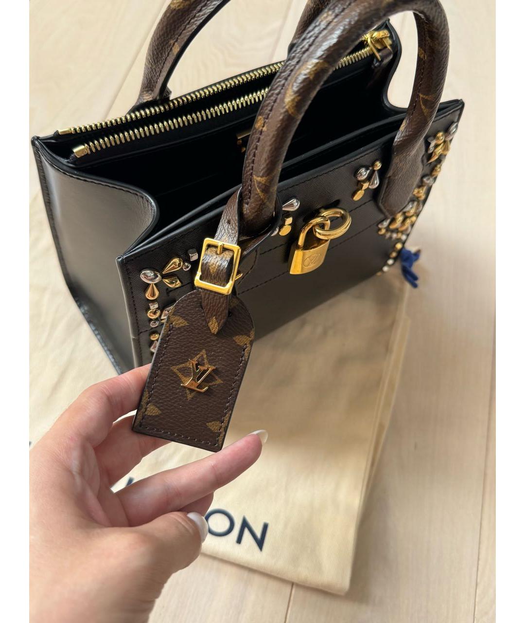 LOUIS VUITTON Черная кожаная сумка с короткими ручками, фото 5