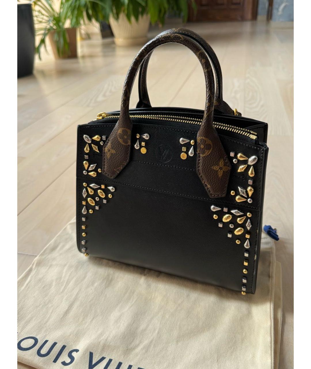 LOUIS VUITTON Черная кожаная сумка с короткими ручками, фото 3