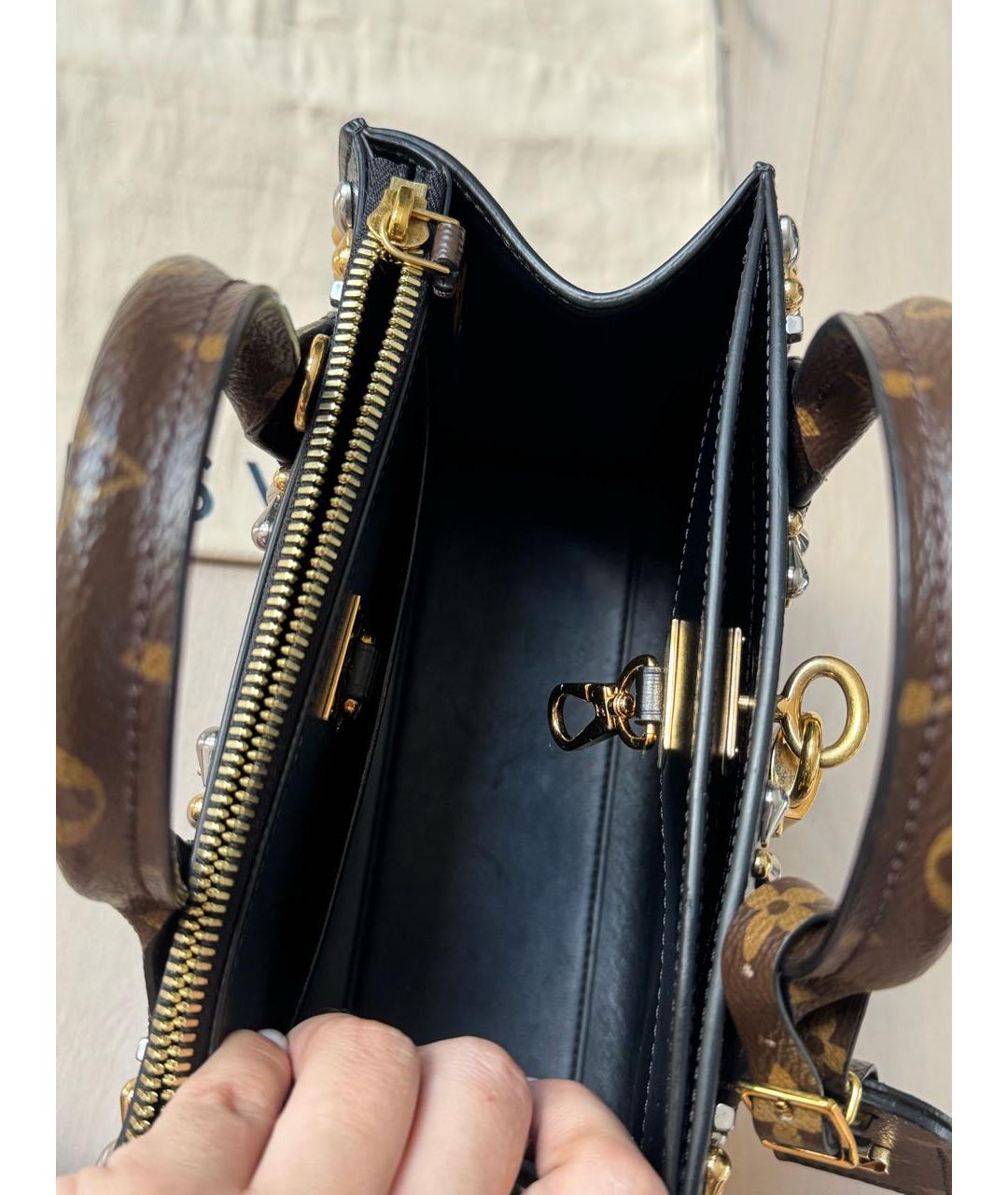 LOUIS VUITTON Черная кожаная сумка с короткими ручками, фото 7
