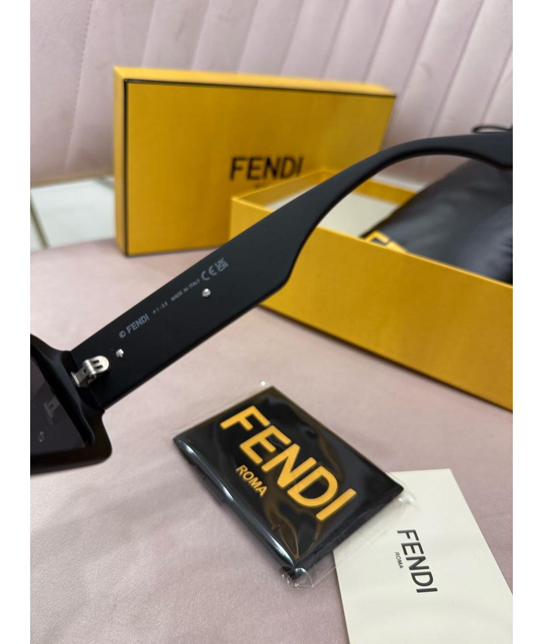 FENDI Черные пластиковые солнцезащитные очки, фото 5