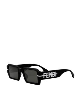 FENDI Солнцезащитные очки