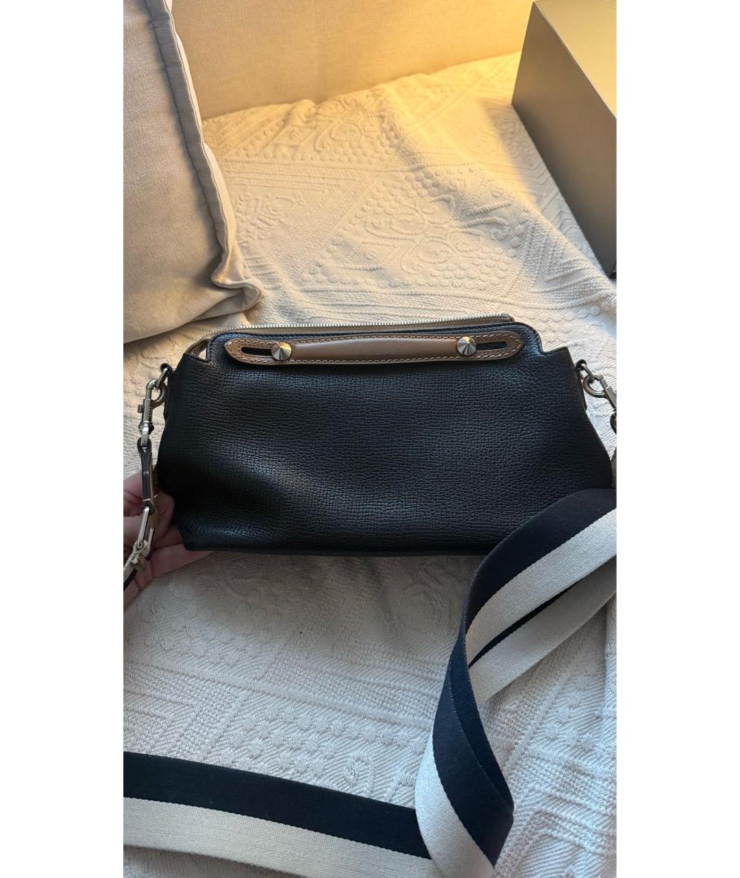 FENDI Черная кожаная сумка через плечо, фото 3