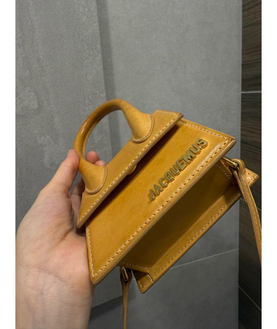 JACQUEMUS Горчичная кожаная сумка через плечо, фото 3