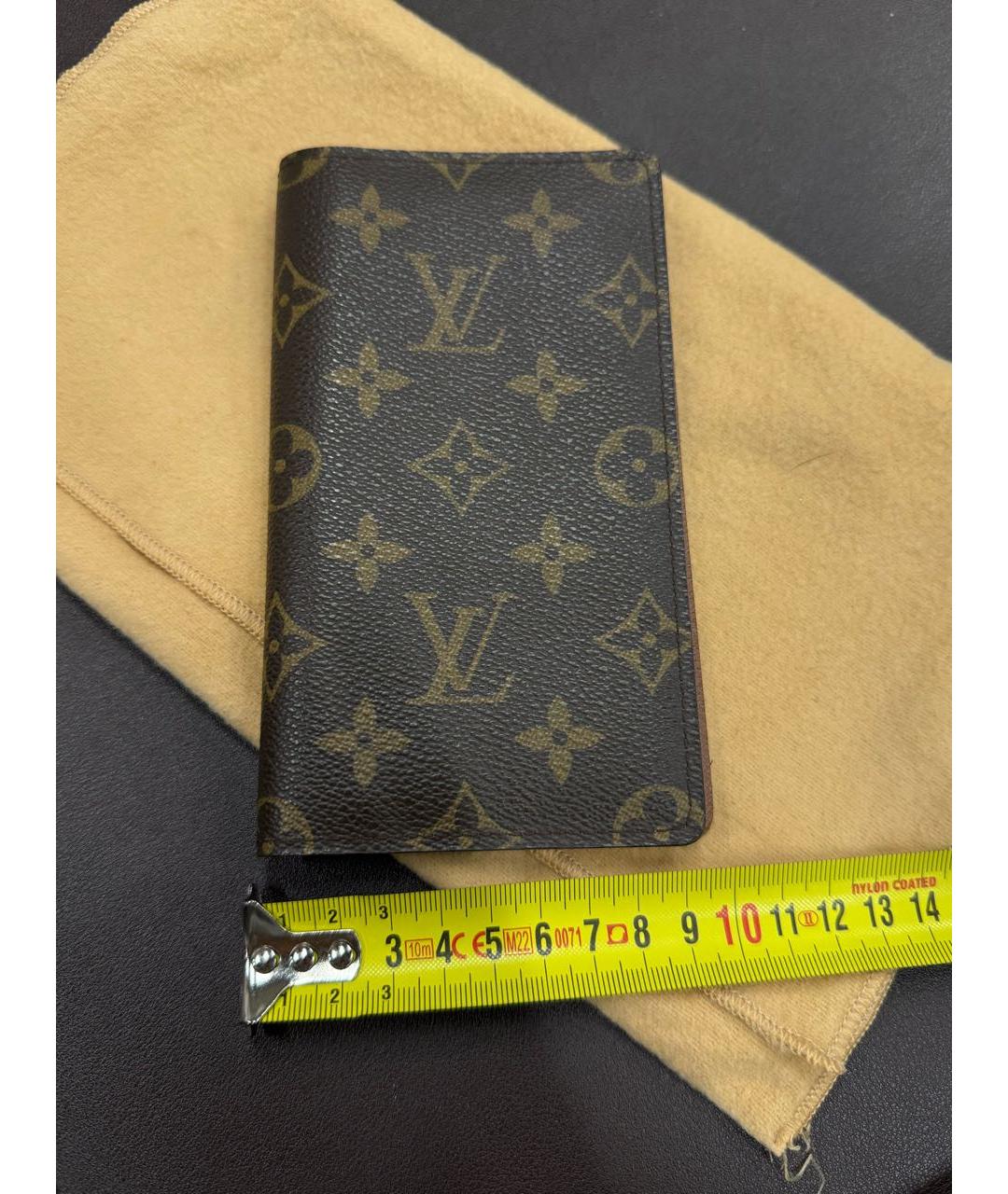 LOUIS VUITTON Коричневый кожаный кошелек, фото 7