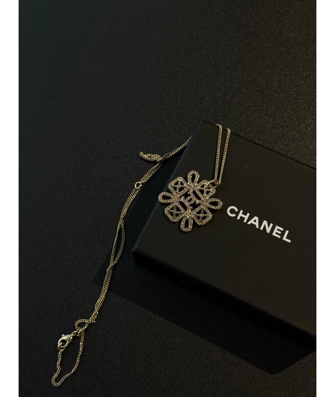 CHANEL Золотая металлическая подвеска, фото 3
