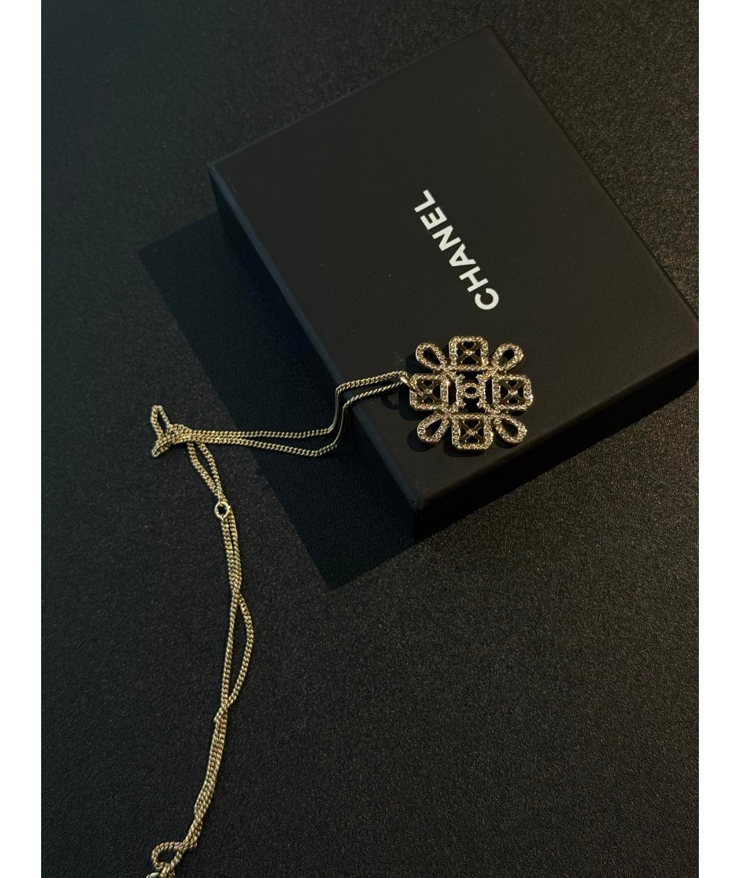 CHANEL Золотая металлическая подвеска, фото 2