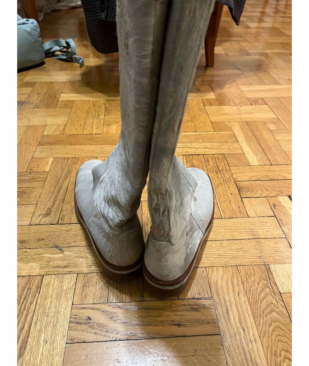 CHANEL Белые сапоги из экзотической кожи, фото 4