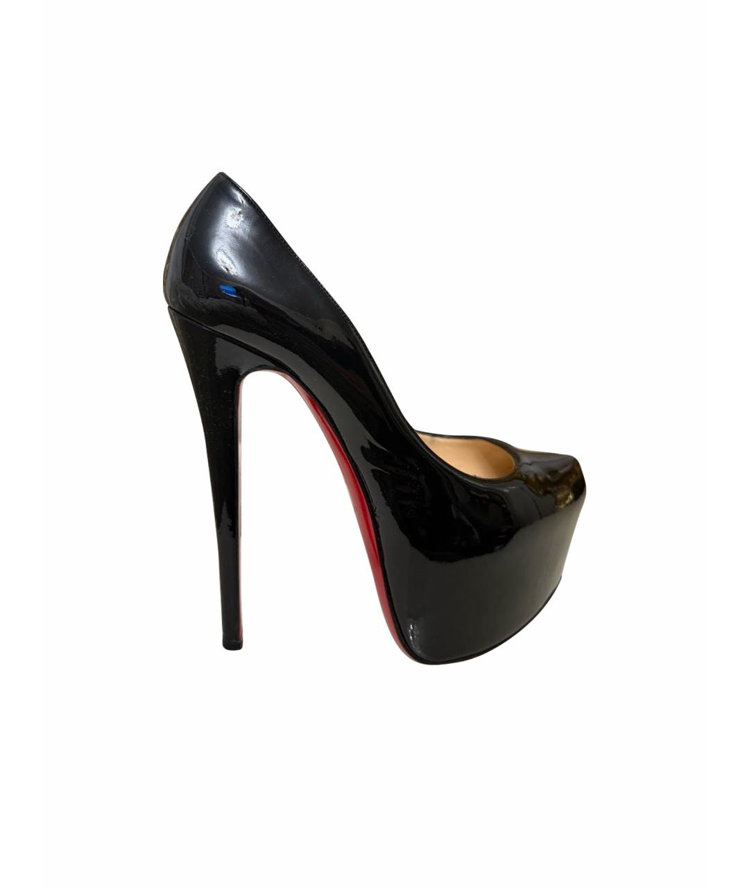 CHRISTIAN LOUBOUTIN Черные туфли из лакированной кожи, фото 1