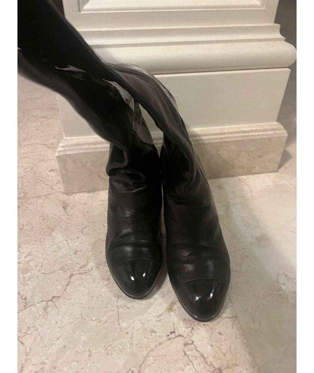 CHANEL Черные кожаные ботфорты, фото 2