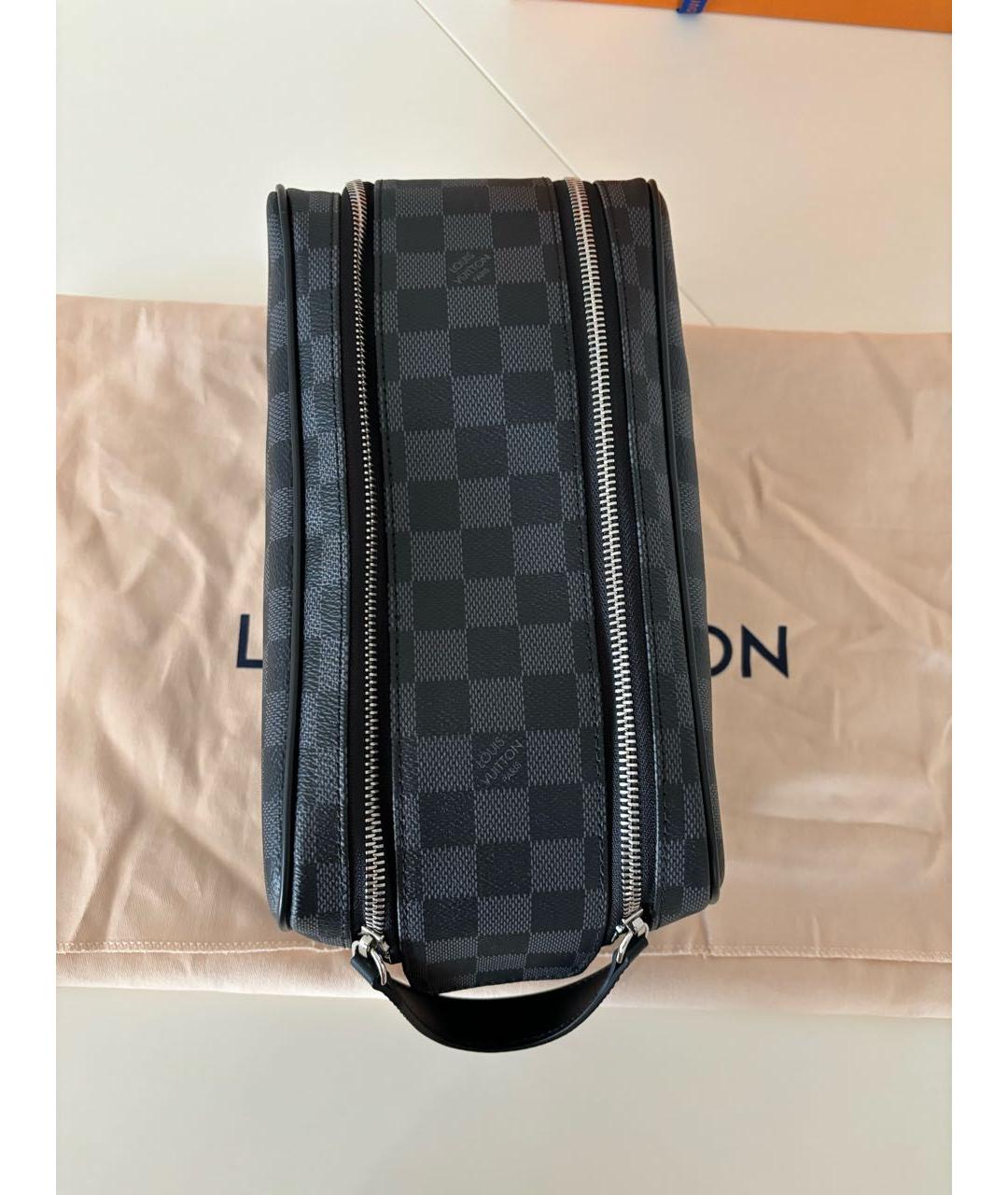 LOUIS VUITTON Серая косметичка, фото 2