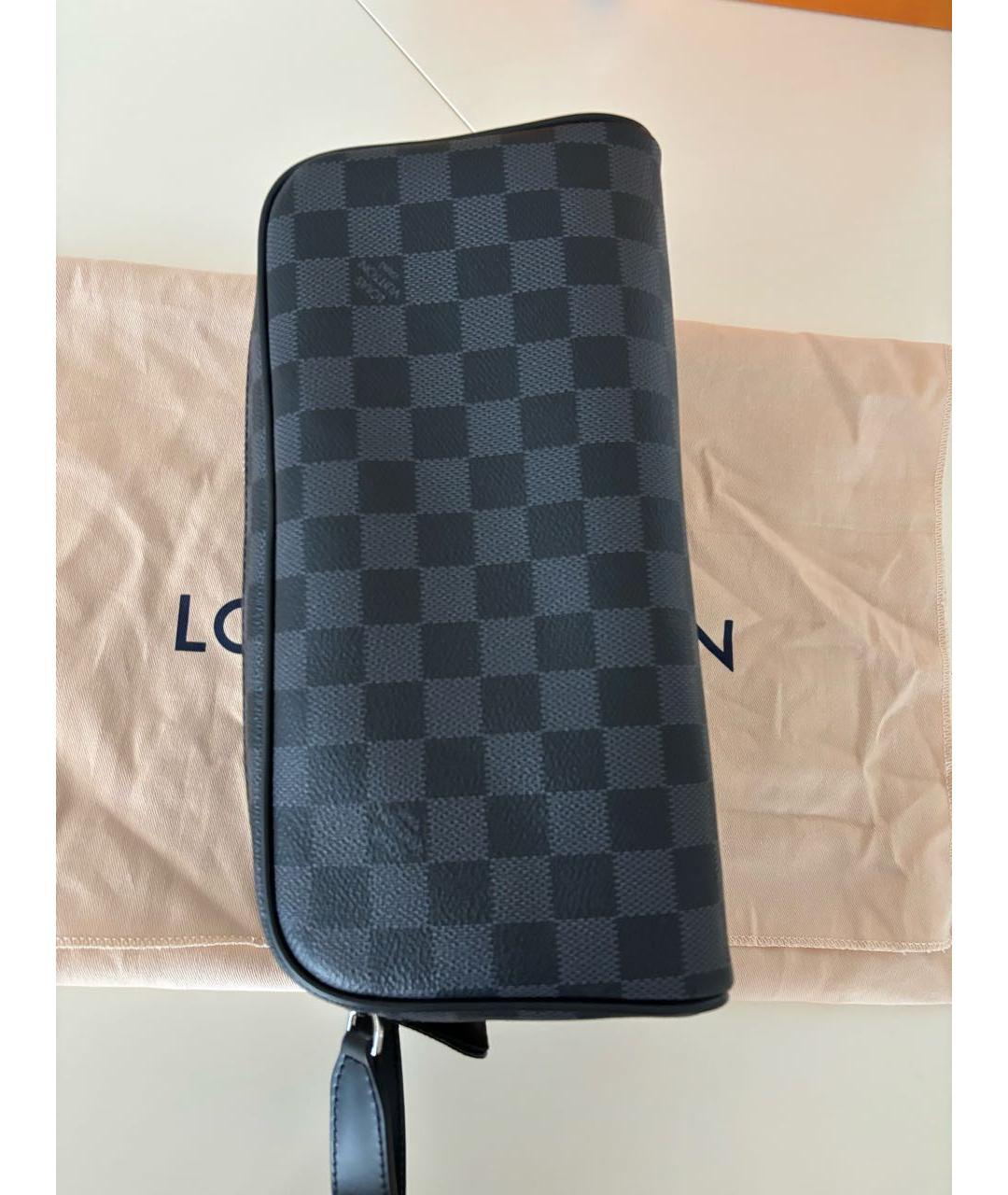 LOUIS VUITTON Серая косметичка, фото 3