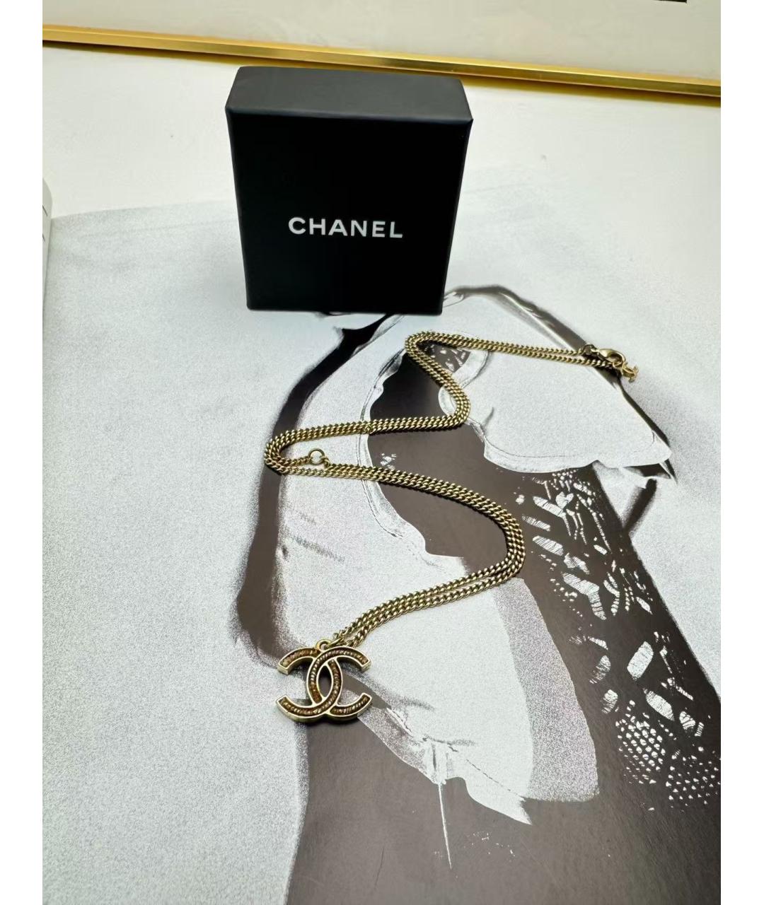 CHANEL Золотая металлическая подвеска, фото 2