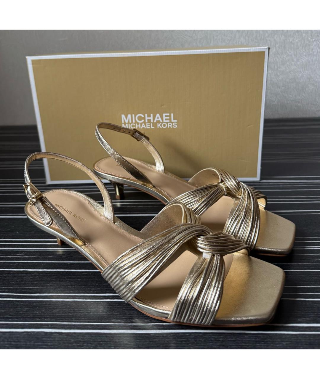 MICHAEL KORS Золотые кожаные туфли, фото 6