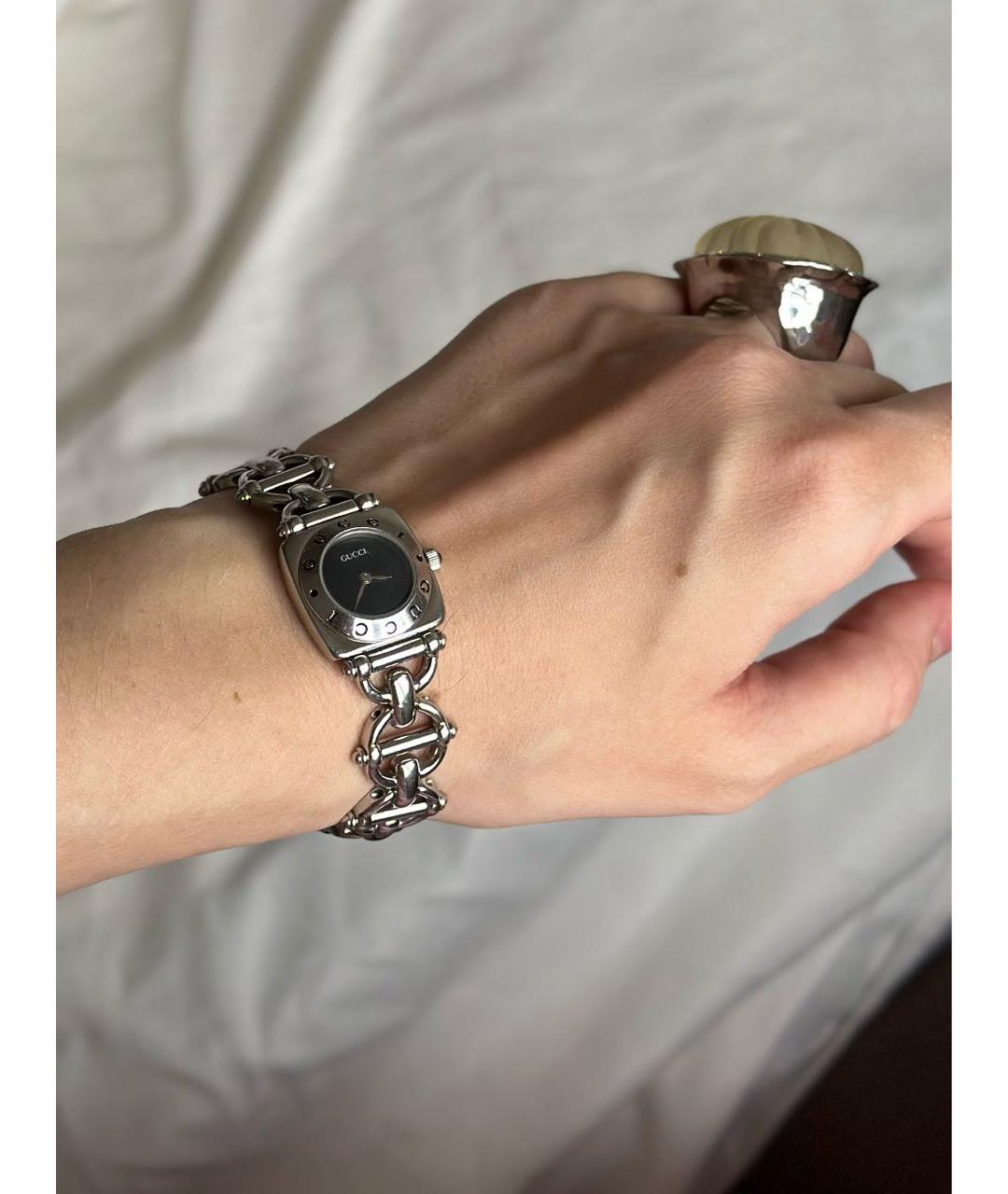 GUCCI Серебряные металлические часы, фото 3