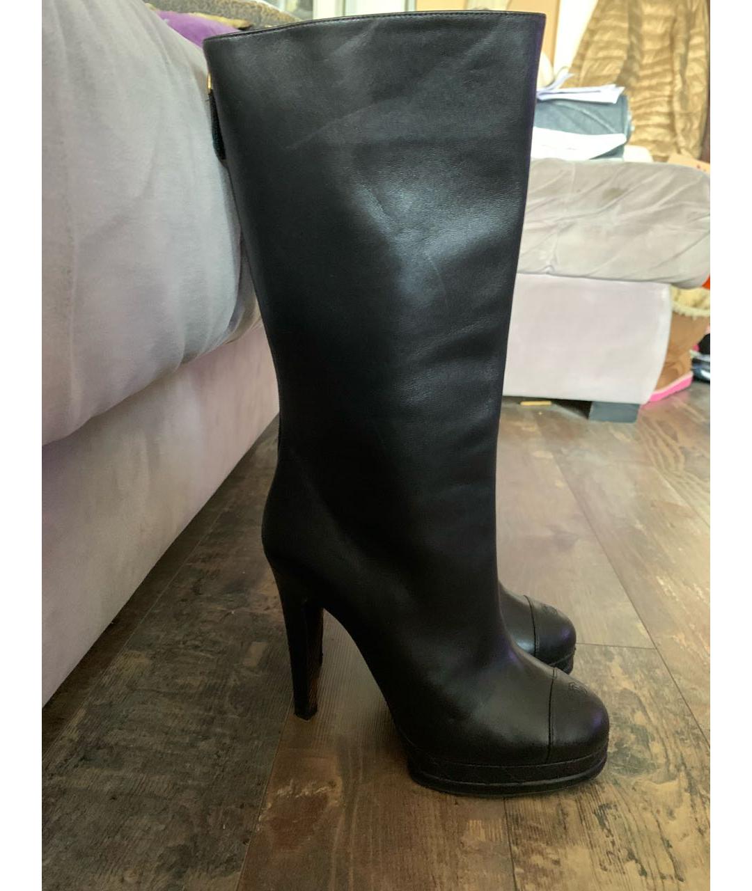 CHANEL Черные кожаные сапоги, фото 9