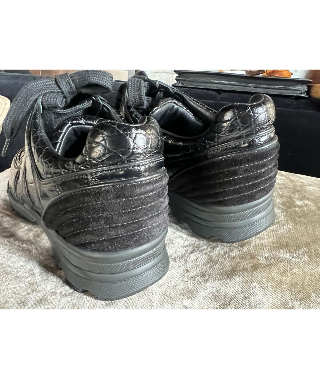 CHANEL Черные кроссовки из экзотической кожи, фото 4