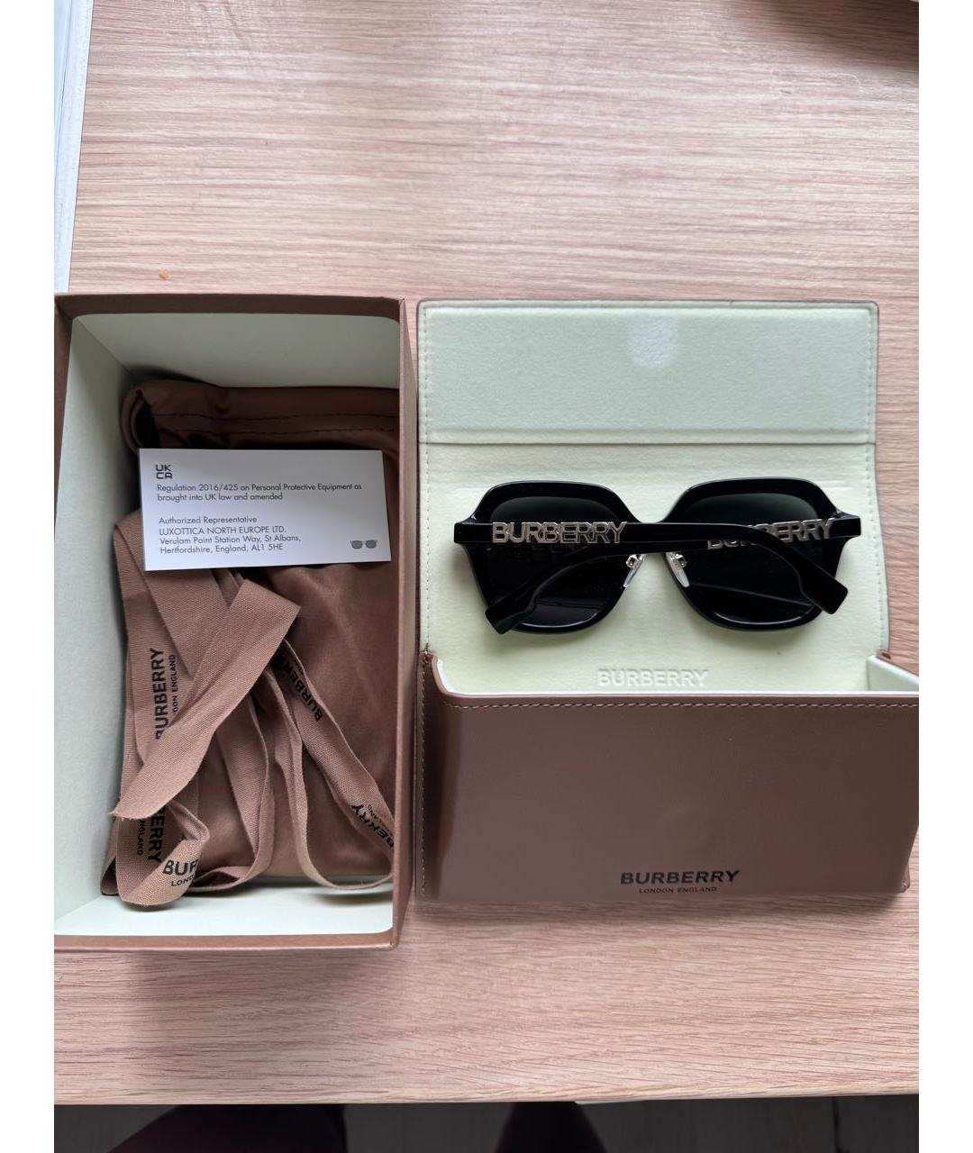 BURBERRY Черные пластиковые солнцезащитные очки, фото 4