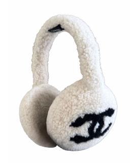 CHANEL Наушники