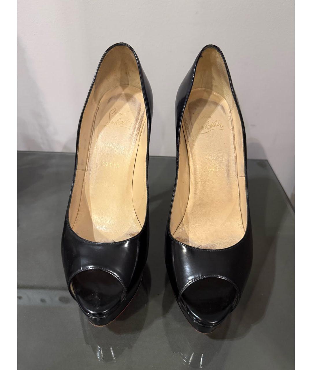 CHRISTIAN LOUBOUTIN Черные туфли из лакированной кожи, фото 2