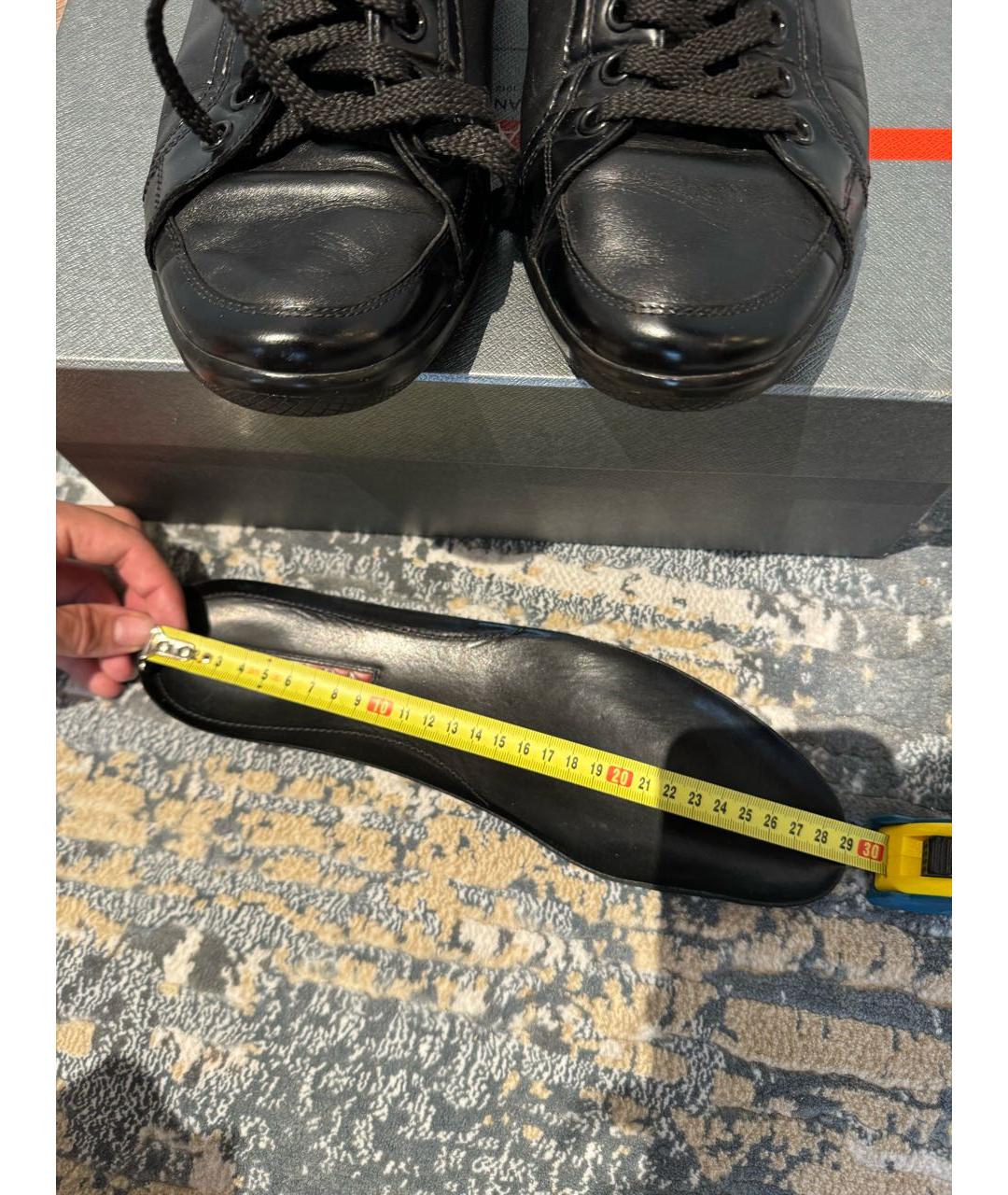 PRADA Черные кожаные низкие кроссовки / кеды, фото 6