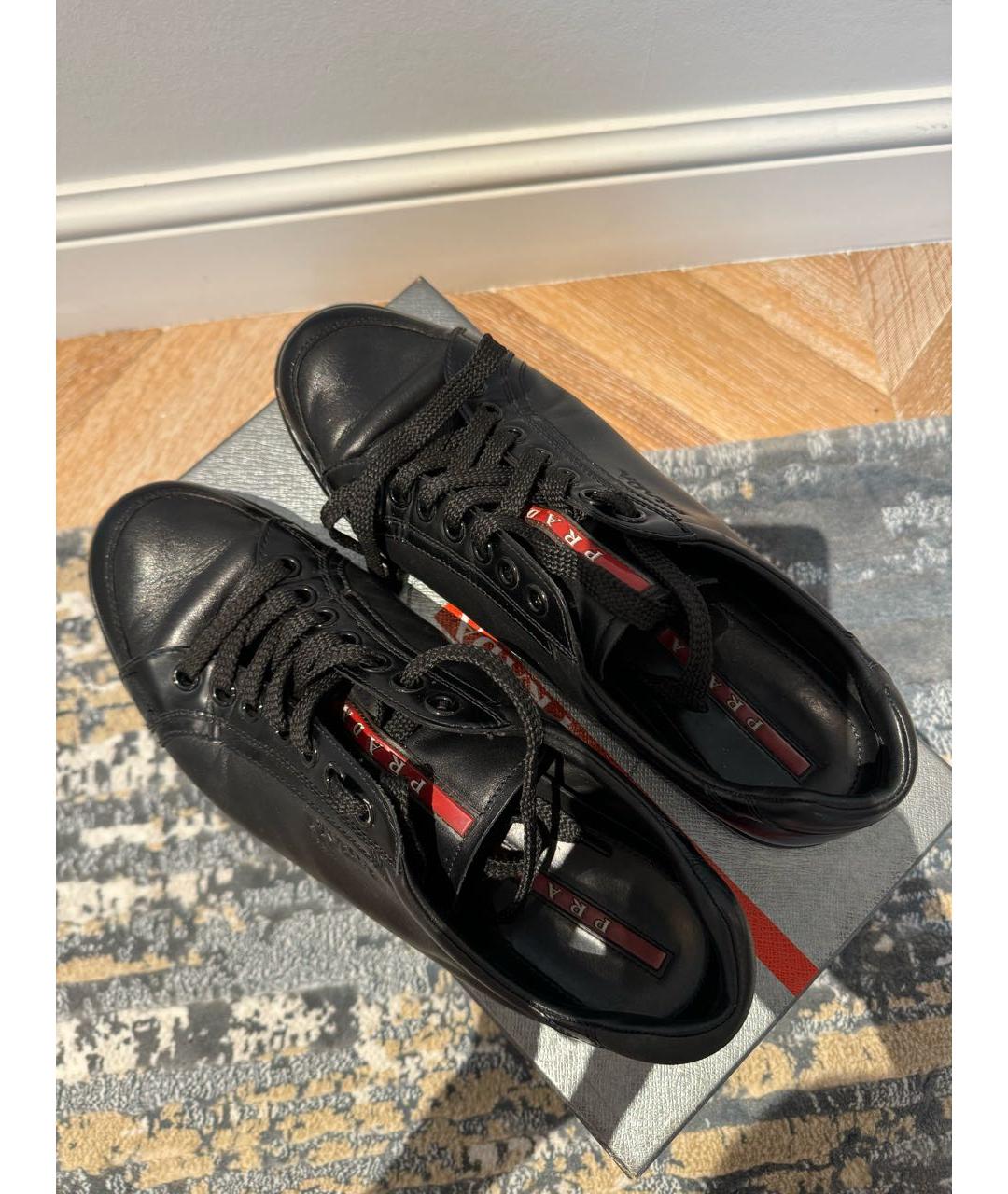 PRADA Черные кожаные низкие кроссовки / кеды, фото 2