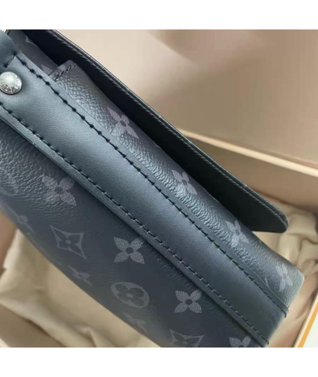 LOUIS VUITTON Черная кожаная сумка на плечо, фото 4