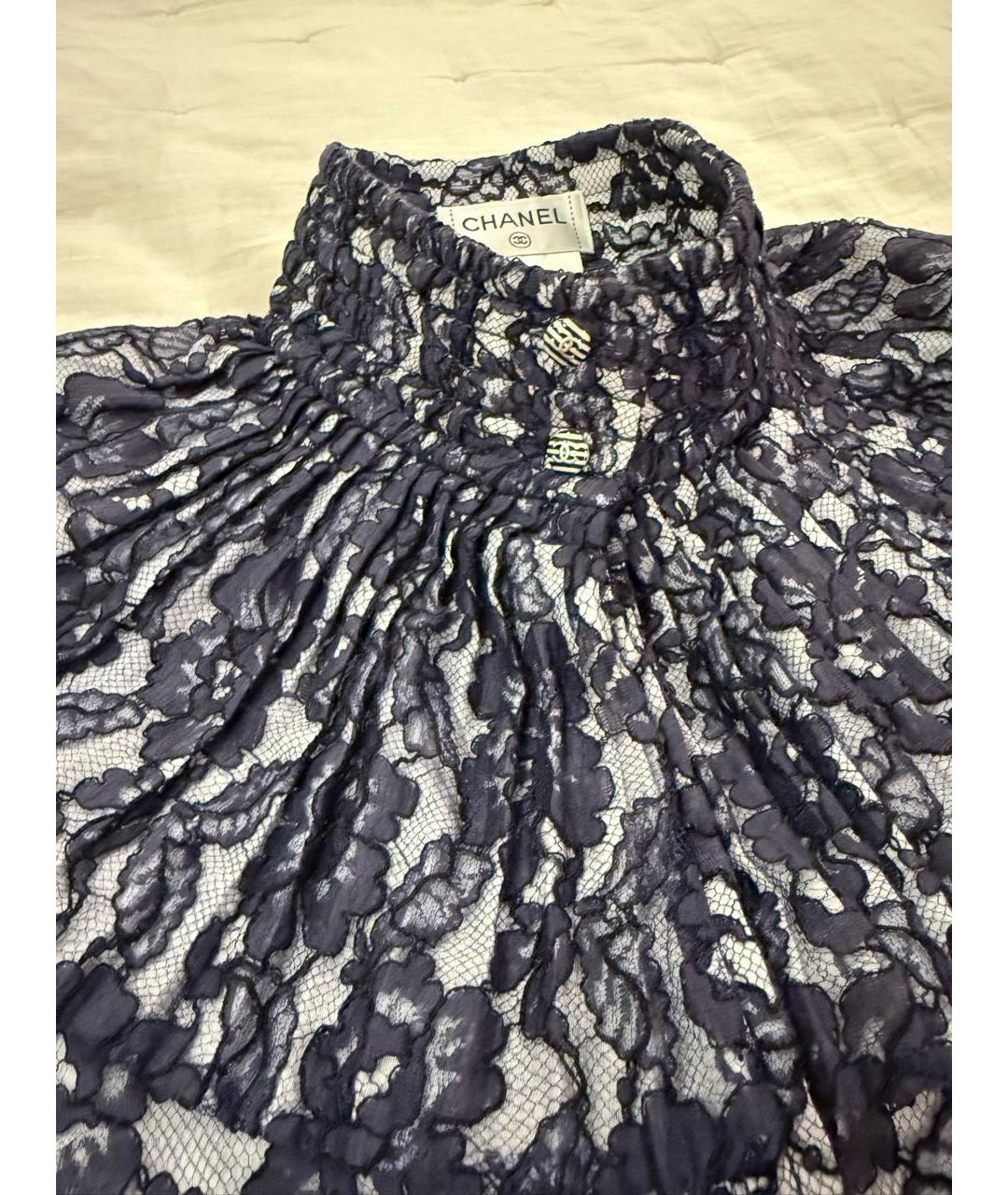 CHANEL Темно-синее кружевное коктейльное платье, фото 3